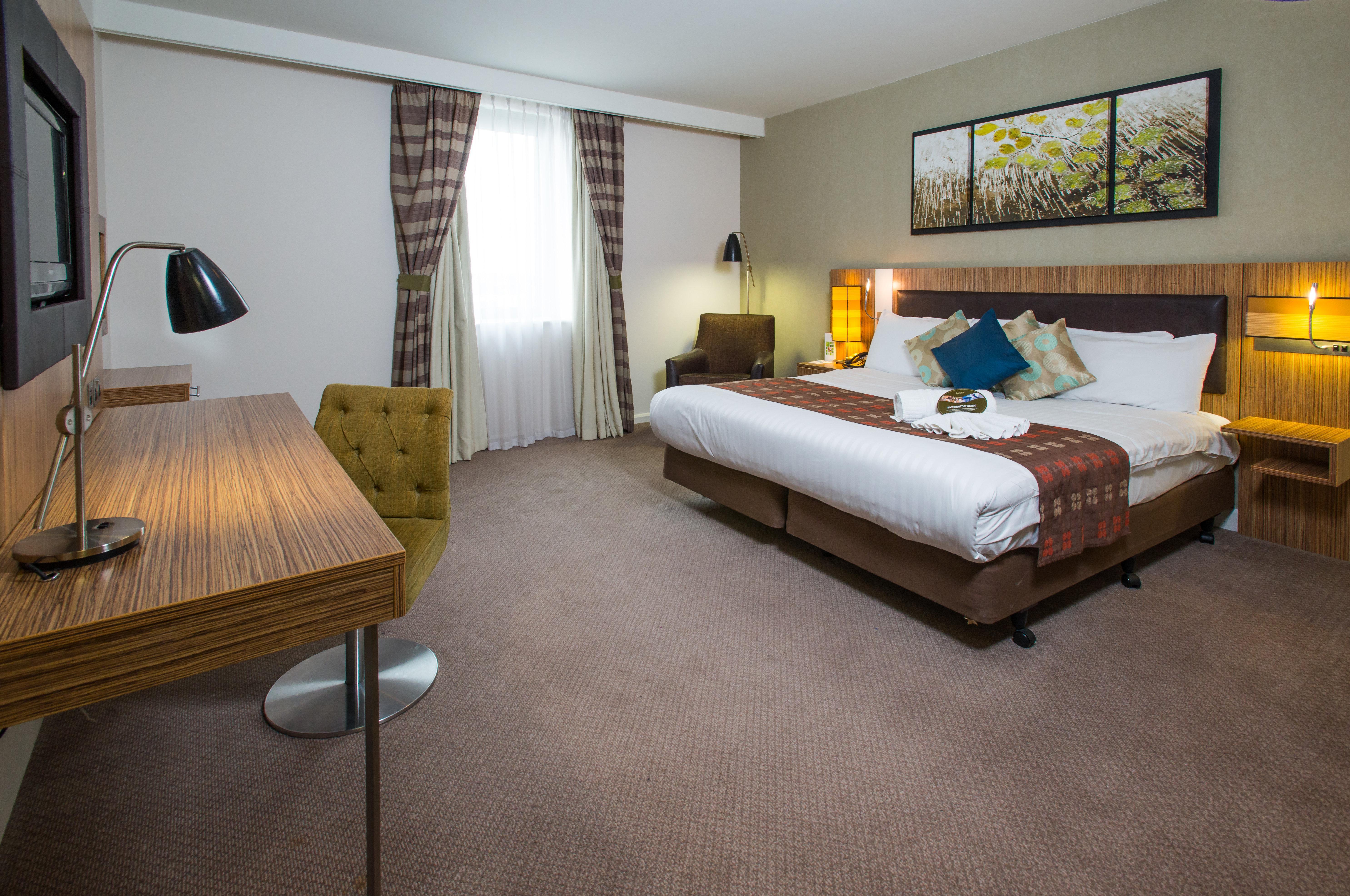 Holiday Inn Stevenage By Ihg Екстер'єр фото