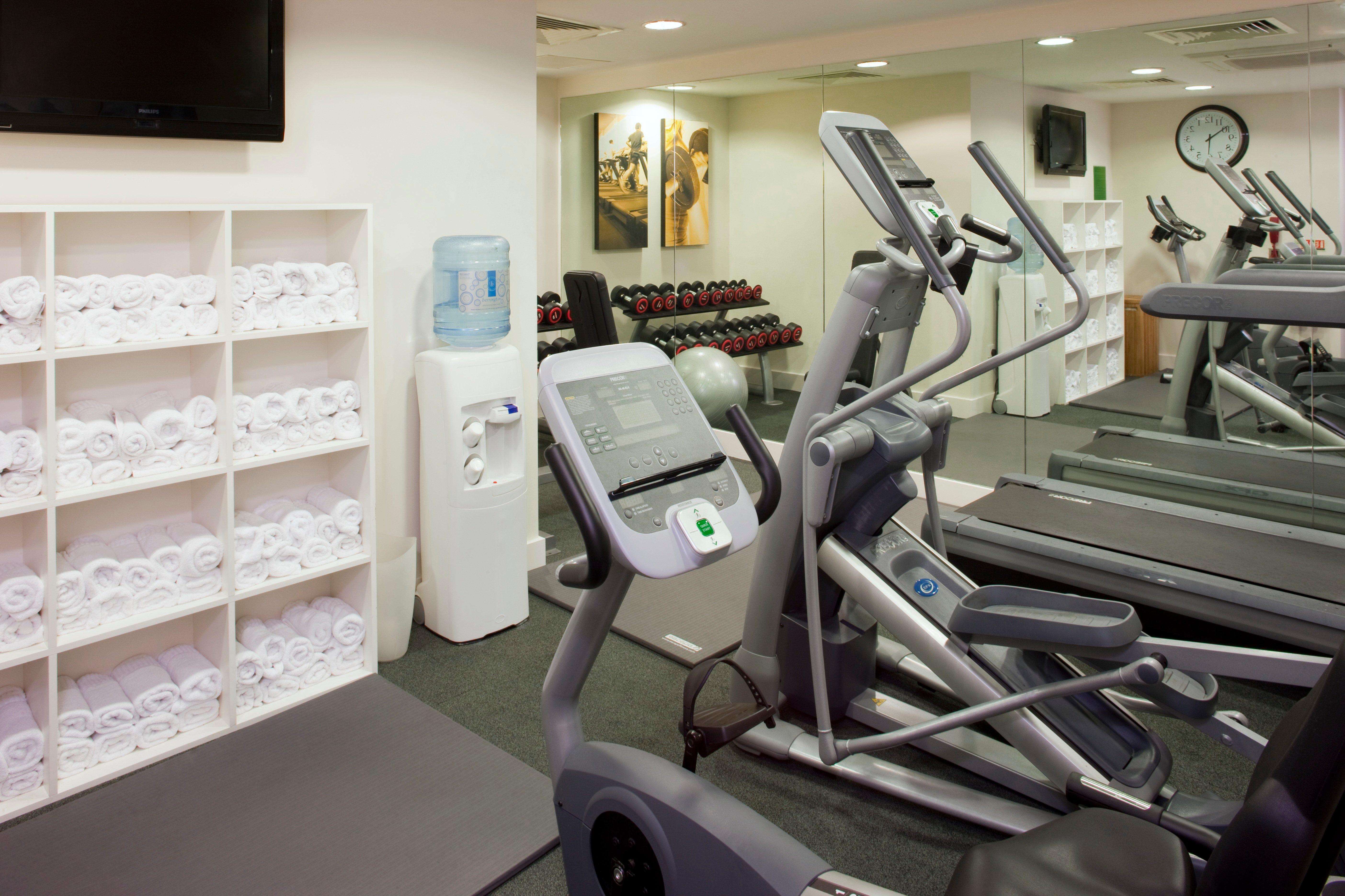 Holiday Inn Stevenage By Ihg Екстер'єр фото