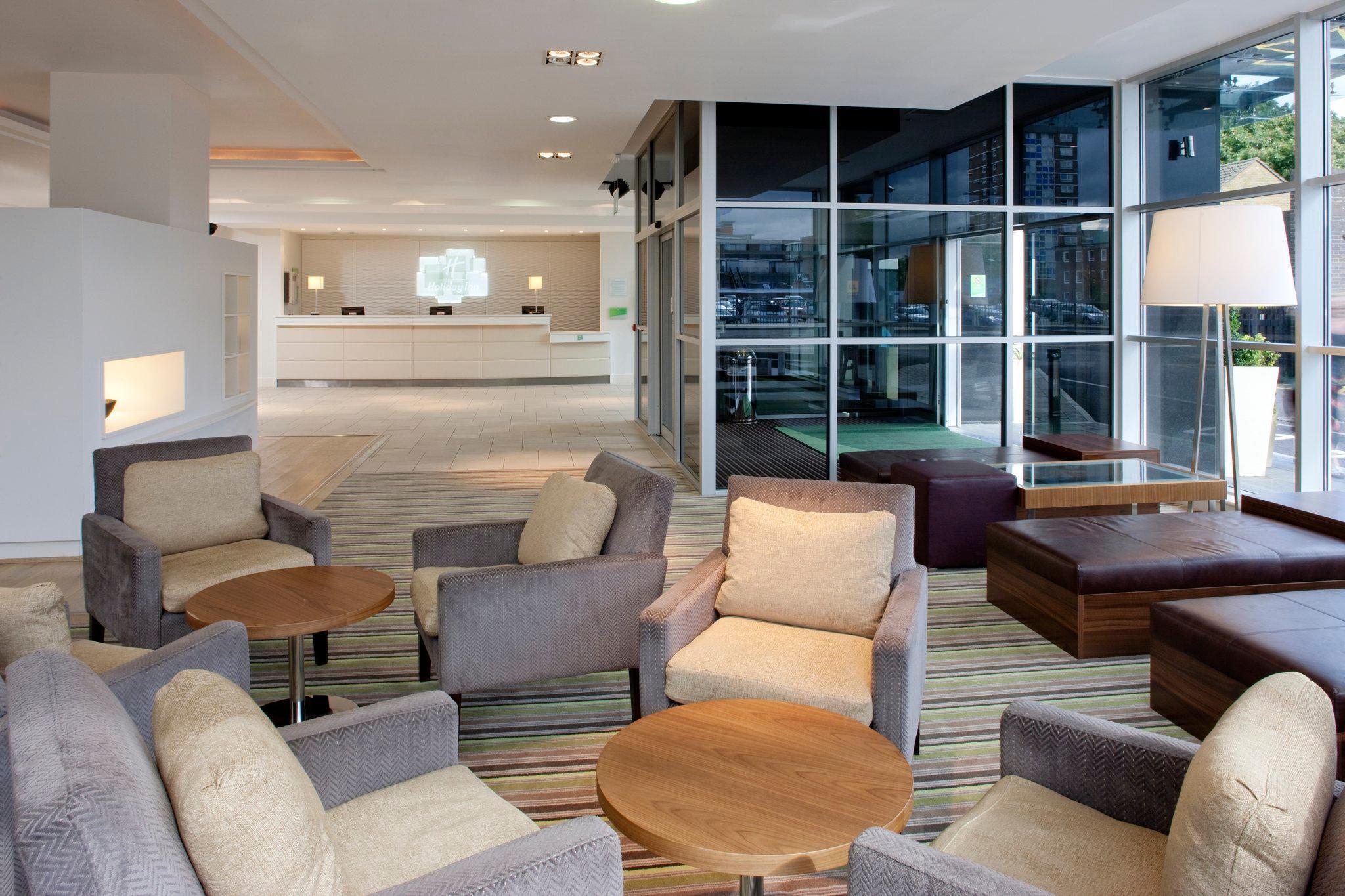 Holiday Inn Stevenage By Ihg Екстер'єр фото