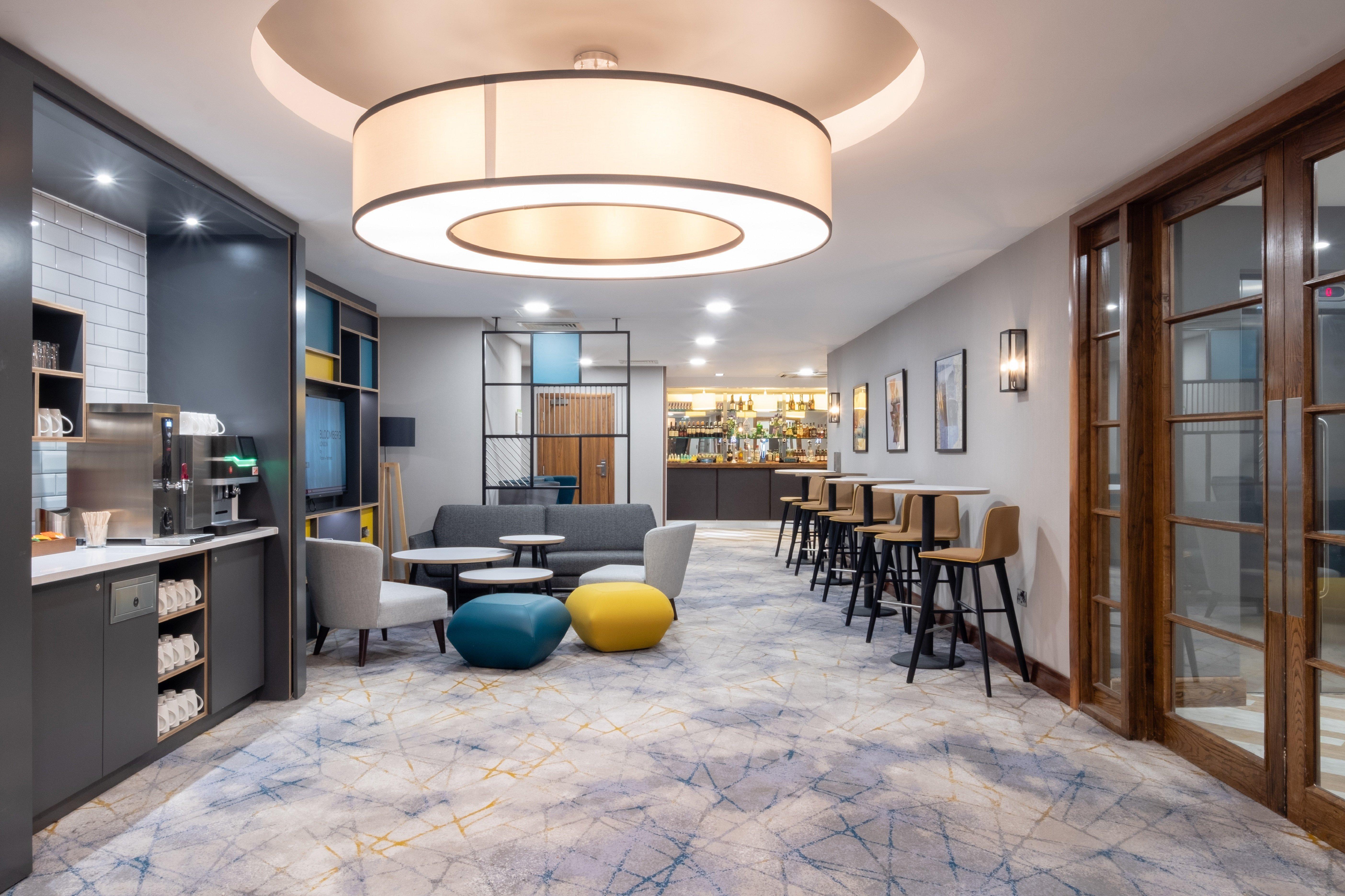 Holiday Inn Stevenage By Ihg Екстер'єр фото