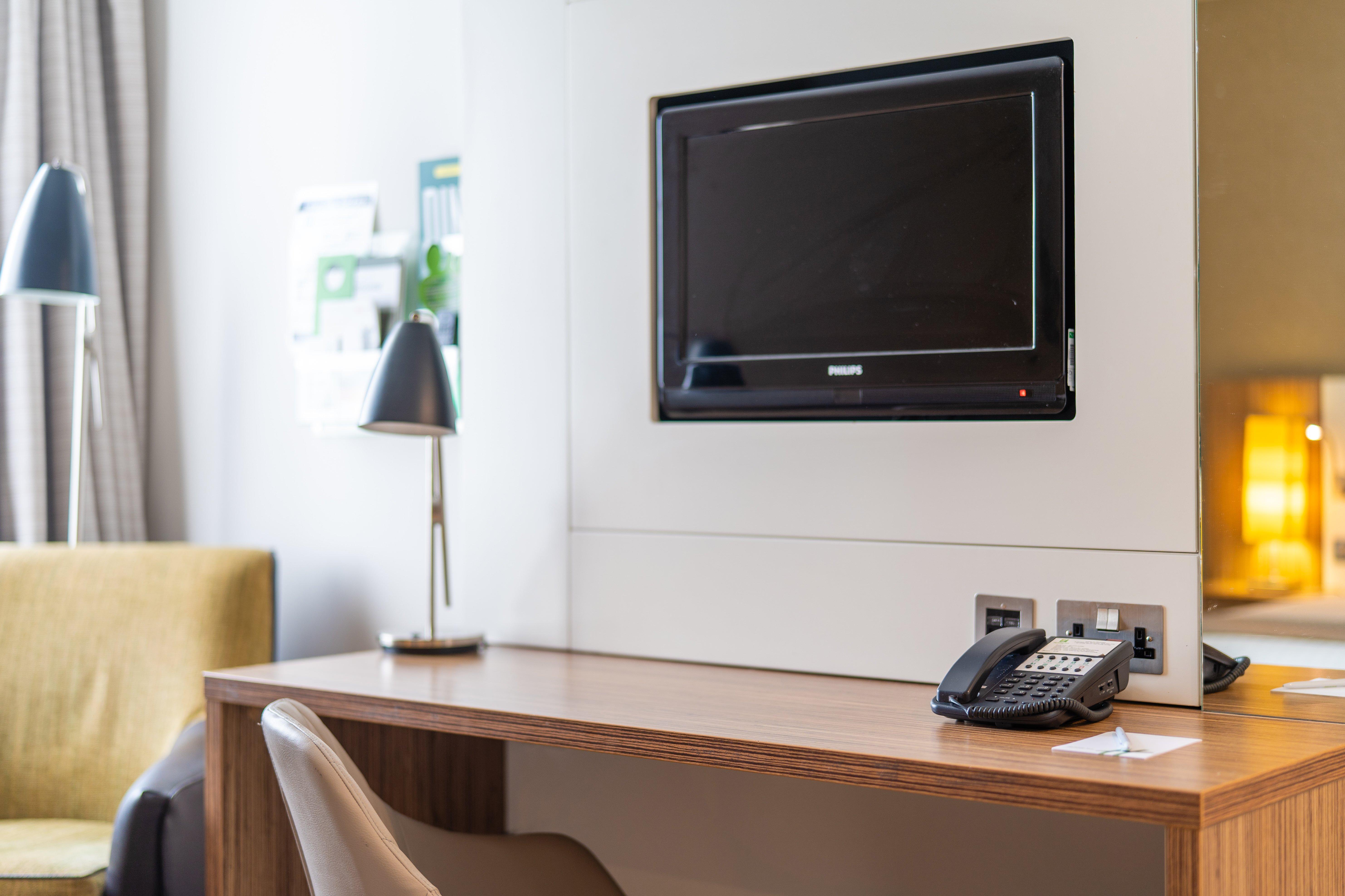 Holiday Inn Stevenage By Ihg Екстер'єр фото