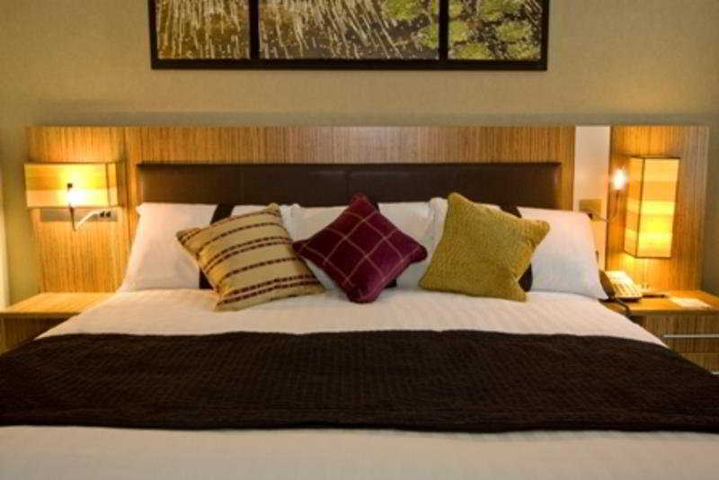 Holiday Inn Stevenage By Ihg Екстер'єр фото